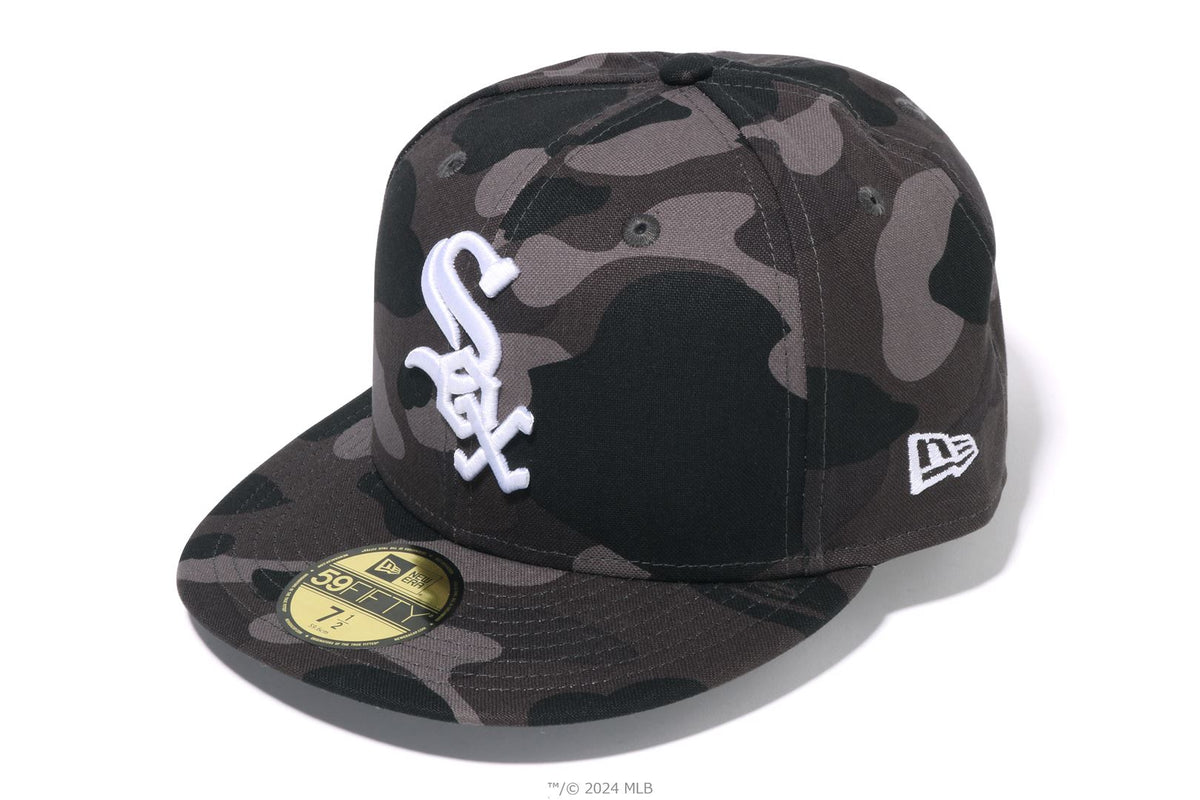 ついに再販開始！】 Daniel Arsham ly リザードン kaws cap era new 