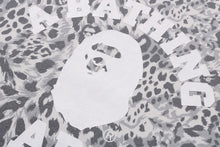 WILD LEOPARD PATTERN COLLEGE RELAXED FIT TEE
