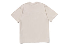 COLOR STONE COLLEGE RELAXED FIT TEE