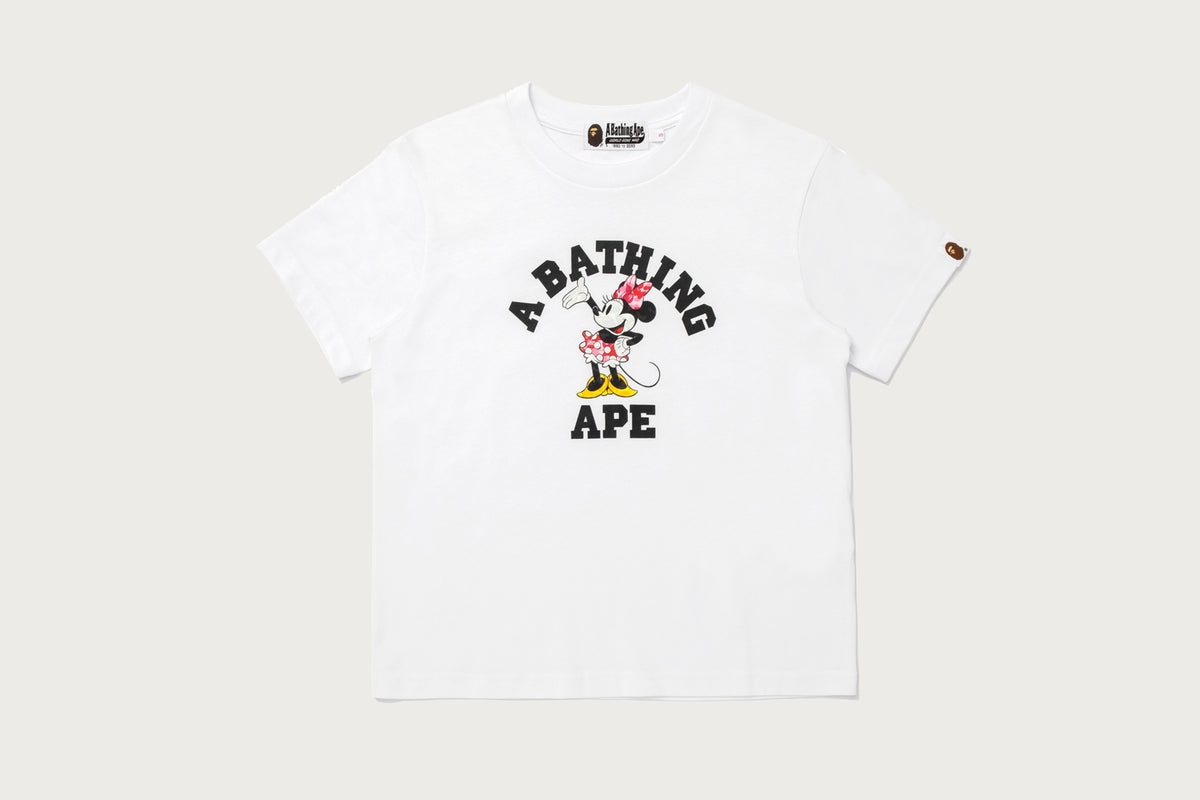トップス A BATHING APE x Disney Minnie Mini Tee BAPE X DISNEY 】MINNIE MOUSE COLLEGE MINI TEE | bape.com