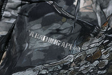 TREE EDGE CAMO METAL LOGO DOWN JACKET