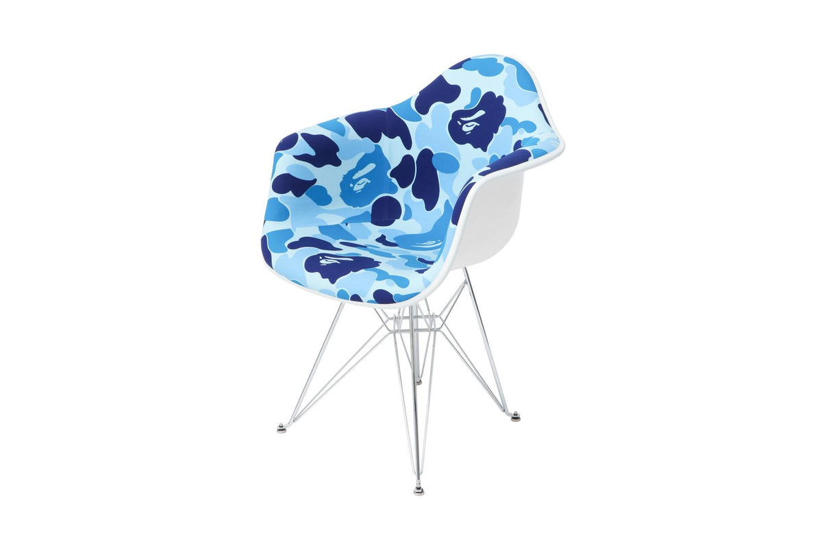 BAPE X MODERNICA 】ABC CAMO UPHOLSTERED ARM SHELL EIFFEL