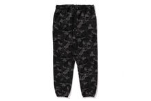 【 BAPE X MMJ 】SKULL CAMO RELAXED FIT SWEATPANTS 14TH