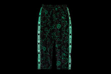 【 BAPE X 88RISING 】GLOW IN THE DARK CAMO TRACK PANTS