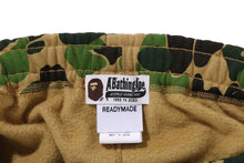 【 BAPE X READYMADE 】ABC CAMO EAGLE WIDE SWEAT SHORTS
