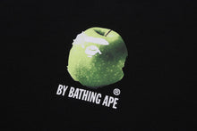APPLE GRAPHIC BY BATHING APE RELAXED FIT TEE