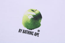 APPLE GRAPHIC BY BATHING APE RELAXED FIT TEE