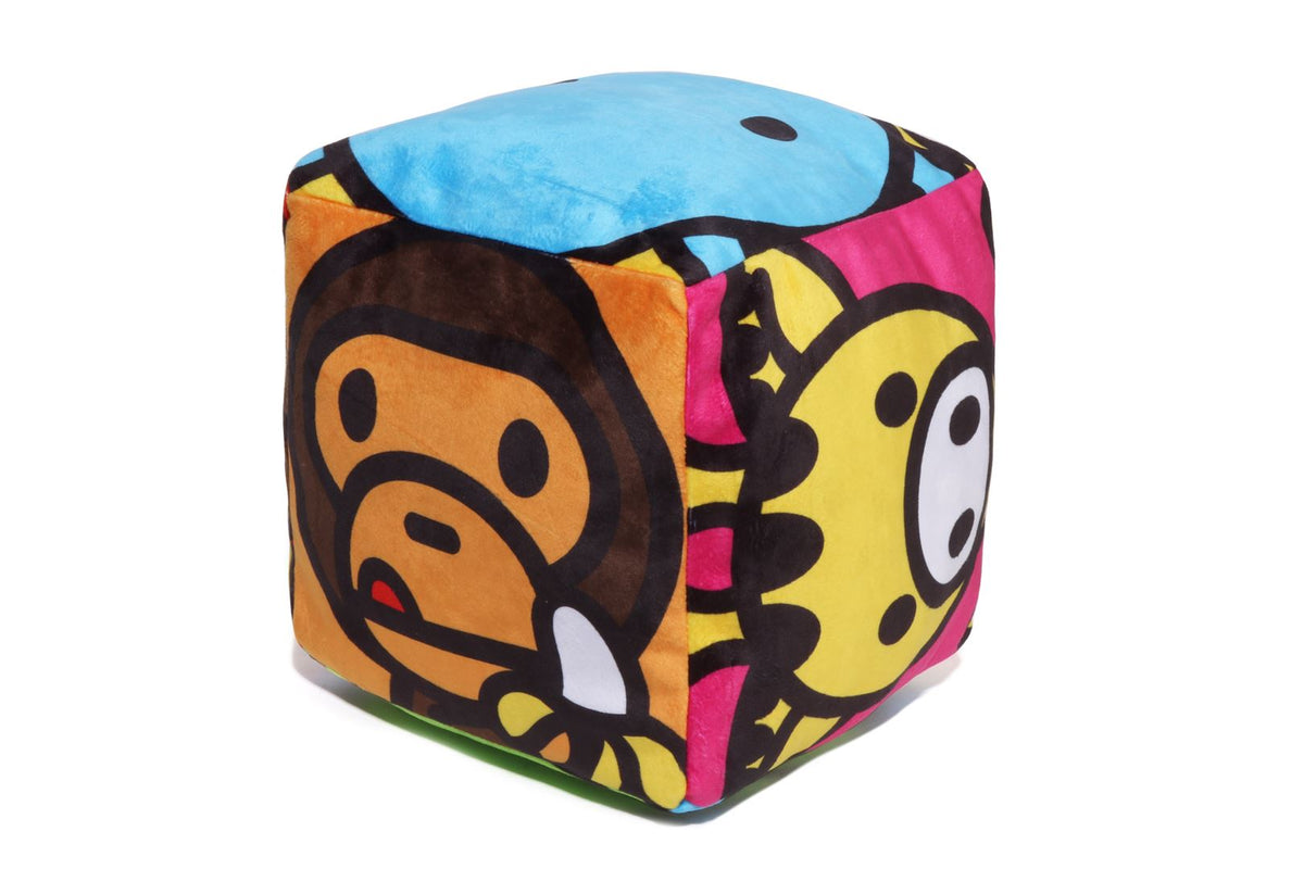 MILO FRIENDS CUSHION | bape.com