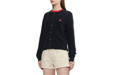 HEART BADGE CARDIGAN