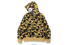 【 BAPE X MINIONS 】1ST CAMO SHARK FULL ZIP HOODIE