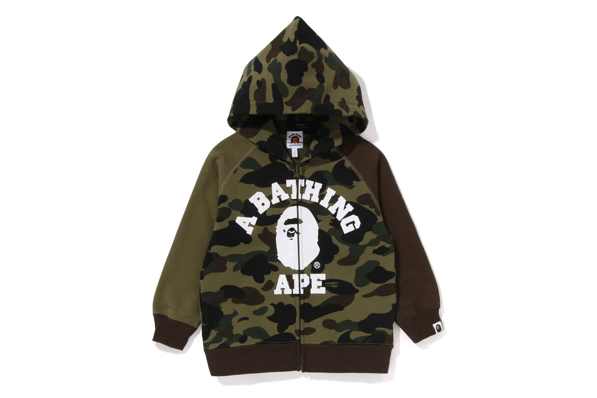 A BATHING APE camo design hoodie size XL - トップス