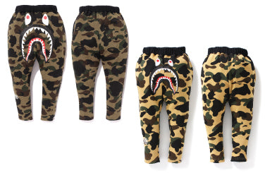 1ST CAMO SHARK SWEAT PANTS | bape.com