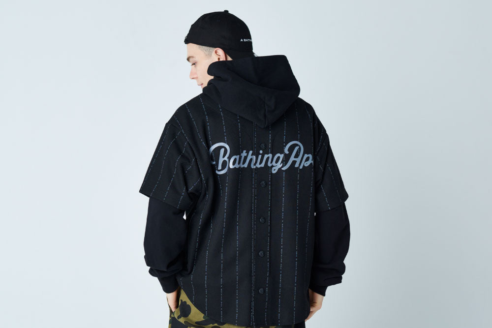 RELAXED BACKWARDS PULLOVER HOODIE