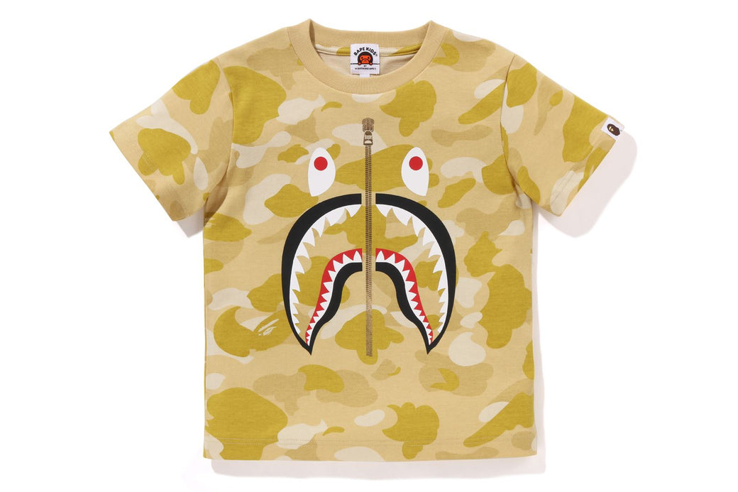 Bape t shirt camo shark best sale