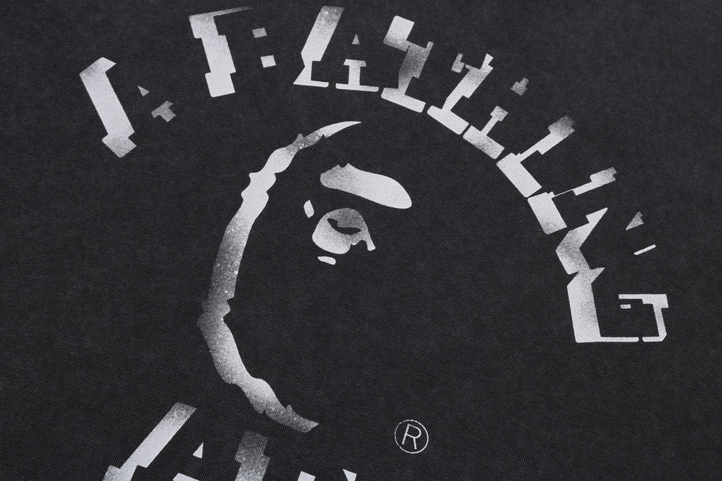 GARMENT DYE SPRAY PRINT COLLEGE RELAXED FIT TEE | bape.com