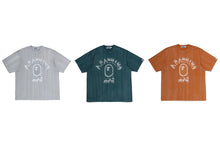 BRUSH COLLEGE RELAXED FIT TEE