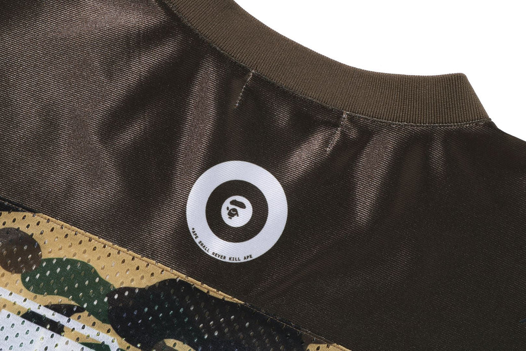 A BATHINGAPE ベイシングエイプ football Tシャツ 初代カモ Mens 1st Camo By Bathing Ape Tee – Big Ape Head Camo Cotton T