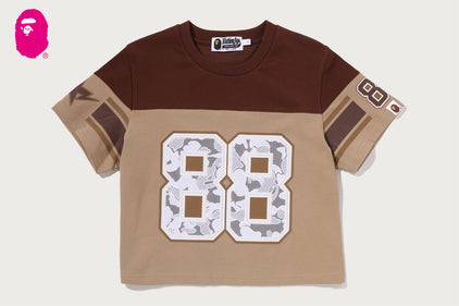 MULTI LOGO FOOTBALL BOXY CROPPED TEE