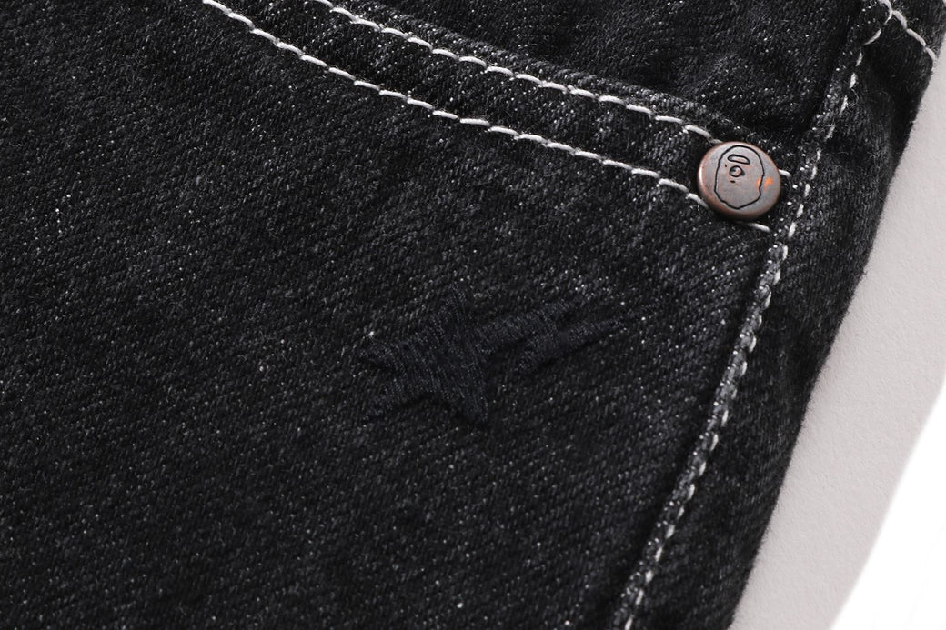 【A BATHING APE】CHAMPION LOGO 12 OZ DENIM PANTS 要在庫確認 SHARK LOOSE FIT 13 OZ DENIM PANTS | bape.com