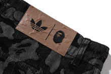 【 BAPE X ADIDAS 】CAMO JACQUARD SHARK DENIM JORTS