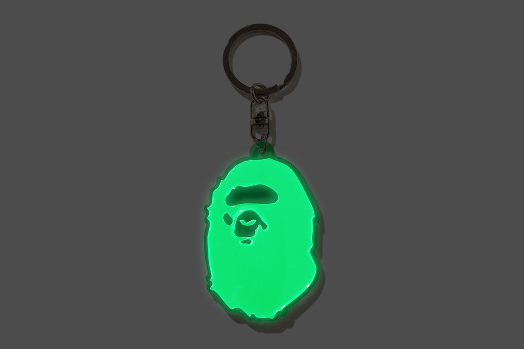 APE HEAD REFLECTIVE KEYCHAIN | bape.com