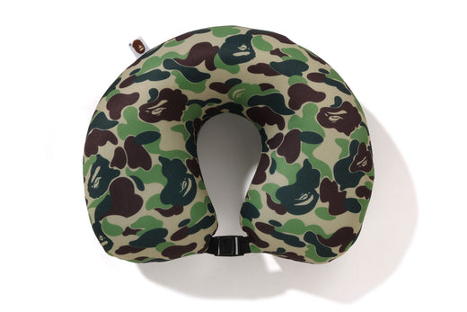 アウトドア寝具 BAPE ABC Camo 2way Neck Pillows ABC CAMO 2WAY APE HEAD NECK PILLOW TRAVEL | bape.com
