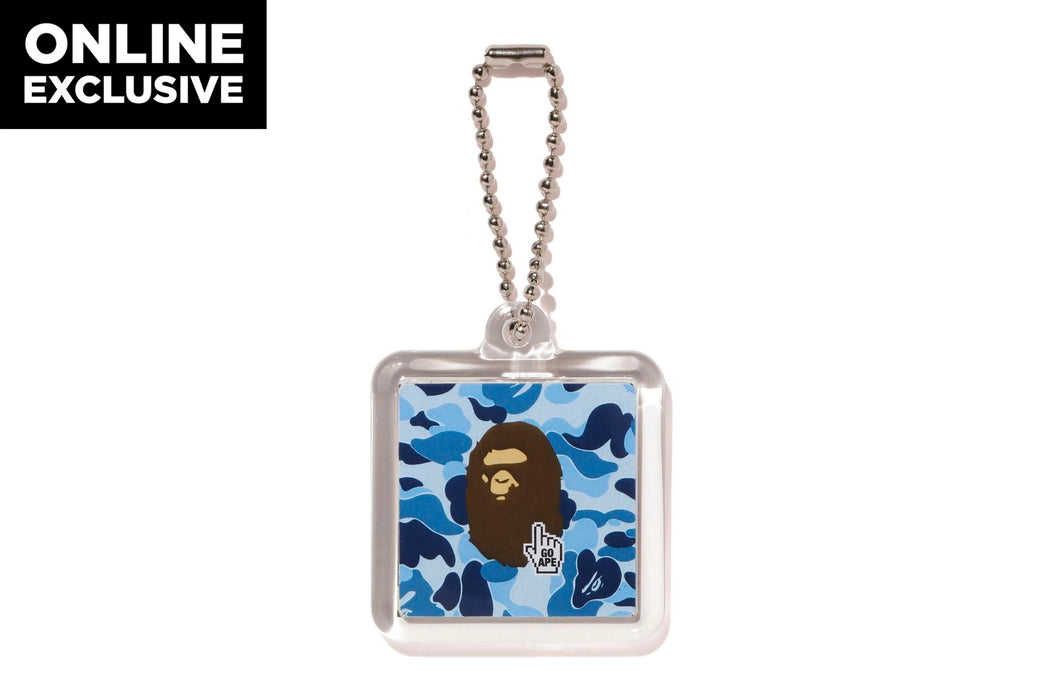 BAPE ダイヤモンド装飾 ロゴバックル BAPE 装飾 ロゴ2点セット販売 BAPE.COM CAMO GO APE POINTER KEYCHAIN BAPEC | bape.com