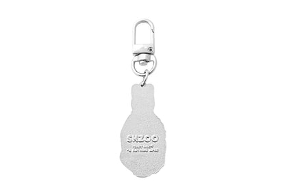 【 BAPE X STRAY KIDS 】LEEBIT KEY RING