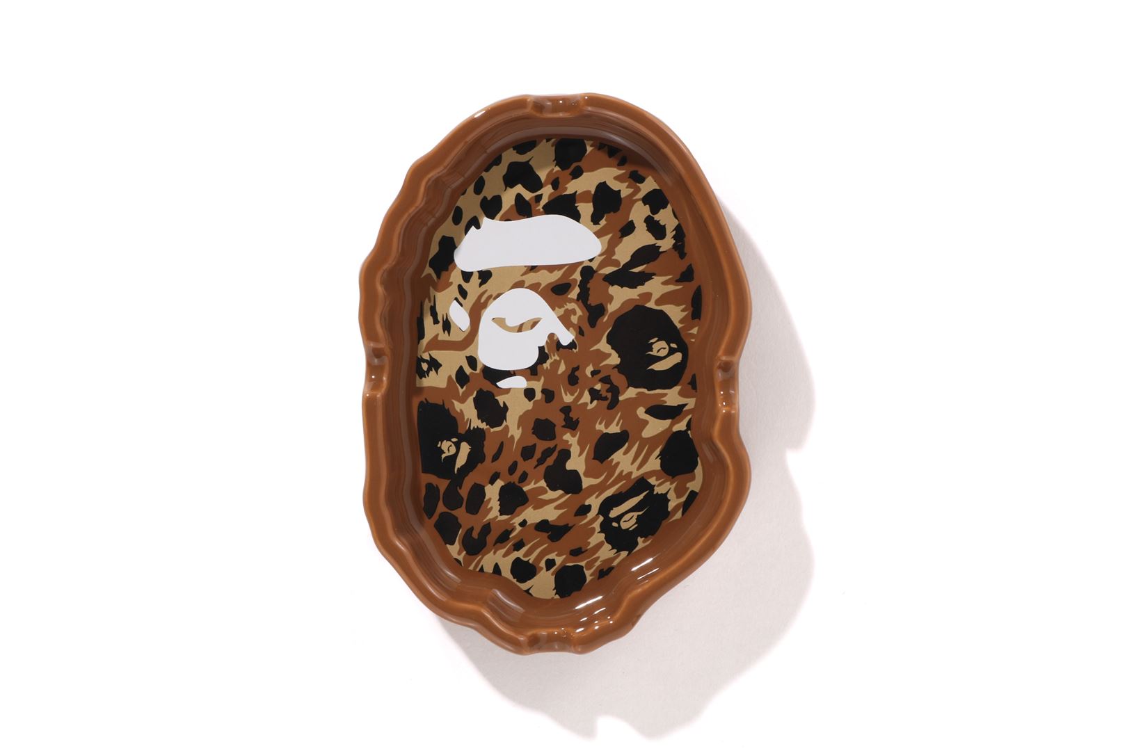 A BATHING APE＊大判ブランケット/ラグマット/タペストリー BAPE® LADIES'】 WILD LEOPARD PATTERN SIDE BIG APE HEAD TEE
