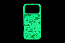 【SPECIAL PREORDER】SOLID CAMO GLOW IN THE DARK COLLEGE IPHONE 18 PRO MAX CASE