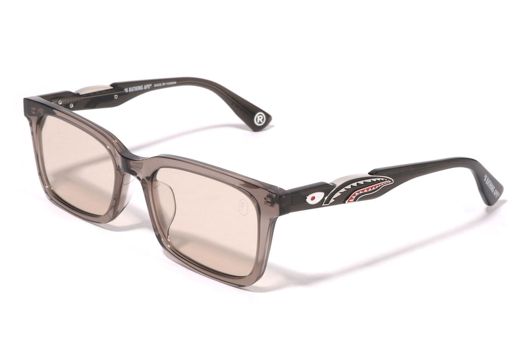 A BATHING APE シャーク サングラス レッドカモ SHARK SUNGLASSES #1 | bape.com