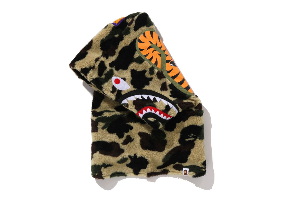 1ST CAMO SHARK BOA SNOOD | bape.com