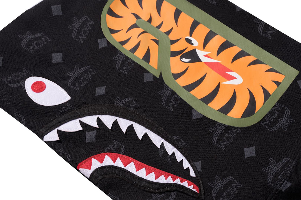 BAPE X MCM SHARK PULLOVER HOODIE M - beaconparenting.ie