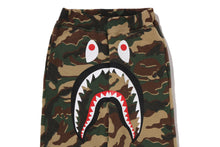 GLITCH WOODLAND CAMO SHARK SWEAT PANTS