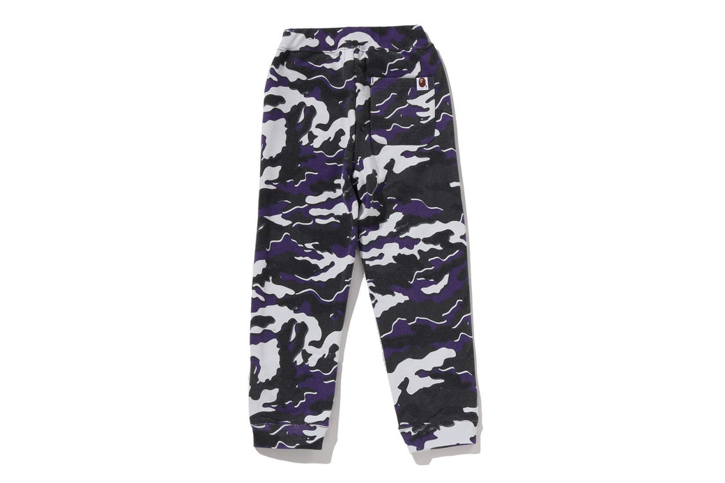 GLITCH WOODLAND CAMO SHARK SWEAT PANTS | bape.com