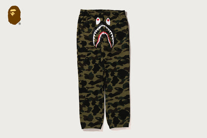 1ST CAMO SHARK SWEAT PANTS