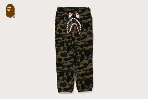 1ST CAMO SHARK SWEAT PANTS