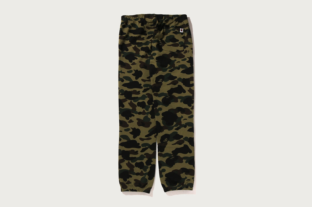 1ST CAMO SHARK SWEAT PANTS | bape.com