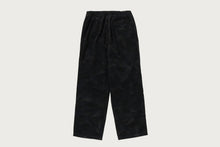 COLOR CAMO ONE POINT CORDUROY RELAXED FIT PANTS