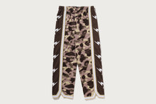 COLOR CAMO MESH HIGH SPLIT SNAP BUTTON RELAXED FIT PANTS