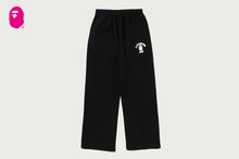 COLLEGE STRAIGHT SWEAT PANTS