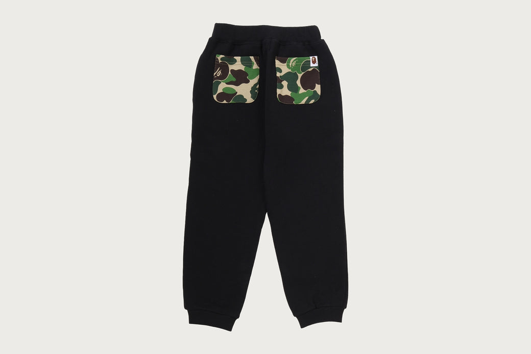 ABC CAMO POCKET SHARK SWEAT JOGGER PANTS | bape.com