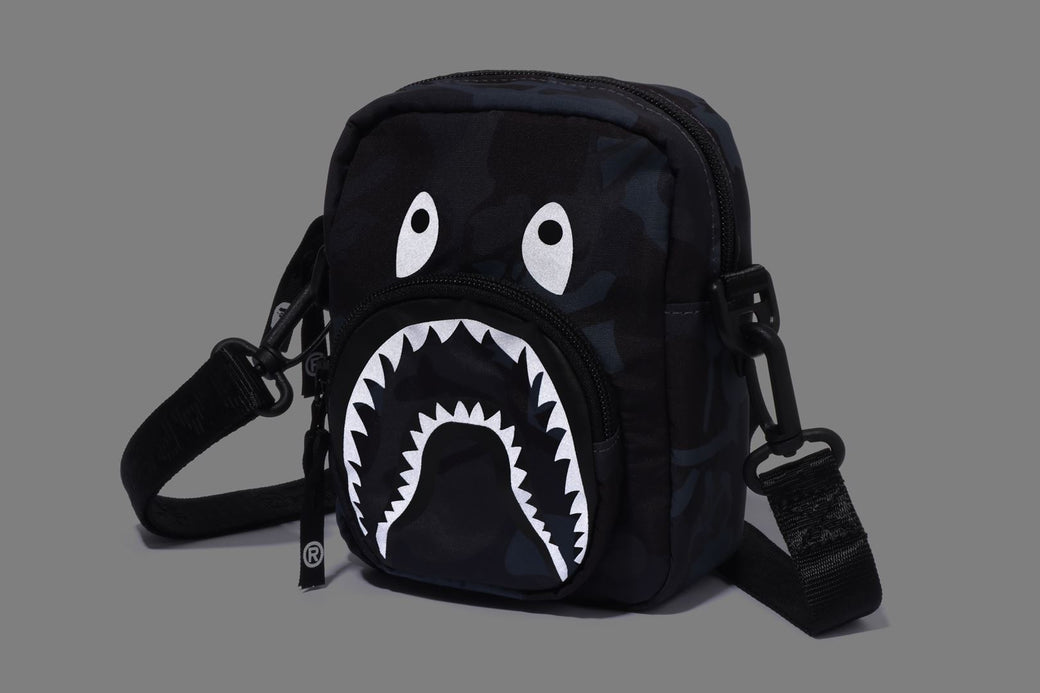 BAPE X MMJ 】SKULL CAMO MINI BAG 15TH | bape.com