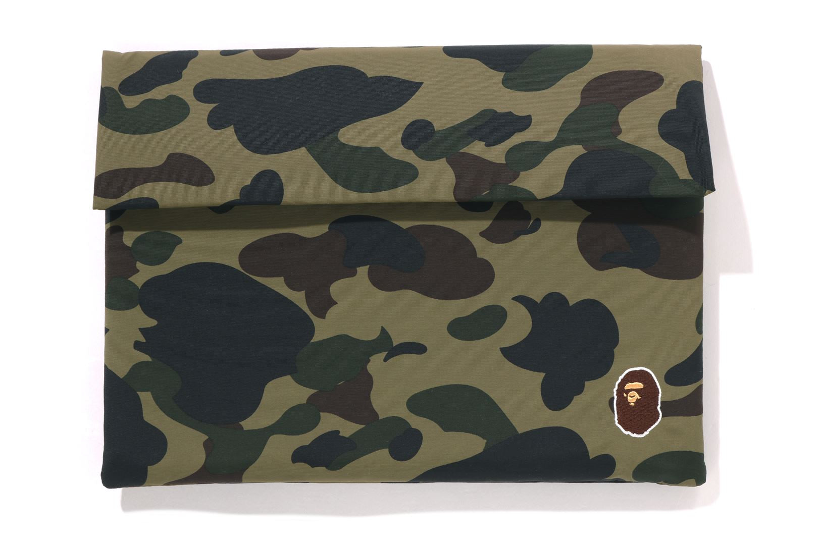 【A BATHING APE】1ST CAMO 13 INCH PC CASE パソコンケース 1ST CAMO 15 INCH PC CASE | bape.com