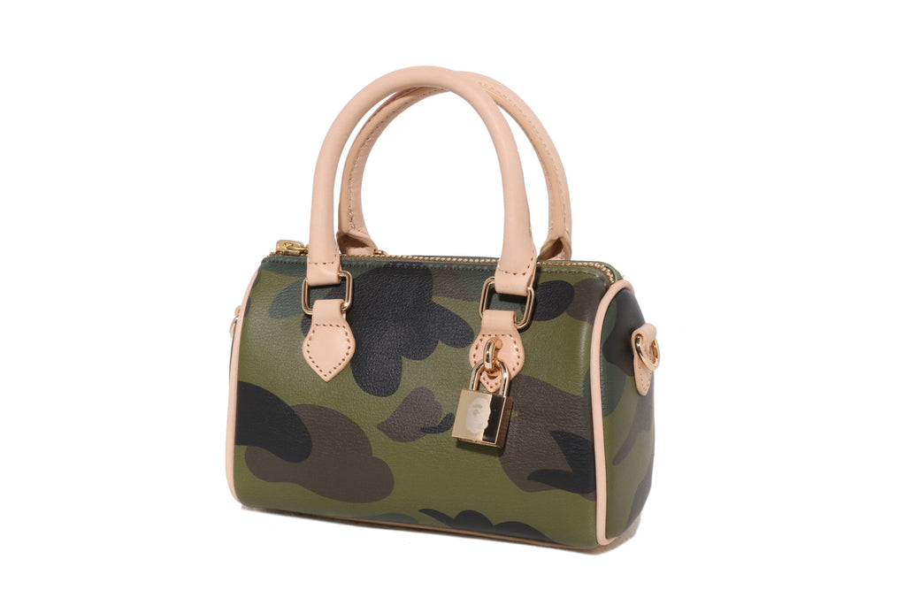 ショルダーバッグ A BATHING APE 1ST CAMO MINI SHOULDER BAG 1ST CAMO MINI SHOULDER BAG | bape.com
