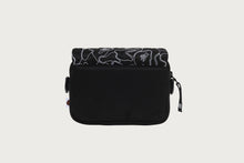 LINE CAMO QUILTED SHOULDER BAG