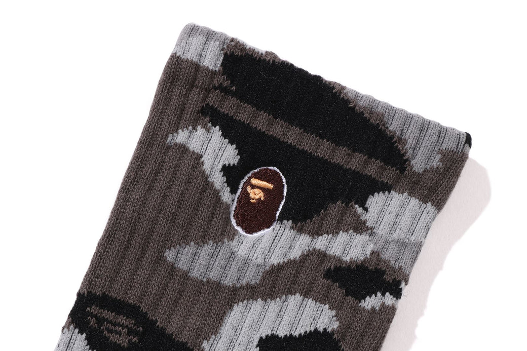 【A BATHING APE】1ST CAMO APE HEAD ONE POINT SOCKS 1ST CAMO APE HEAD ONE POINT SOCKS | bape.com