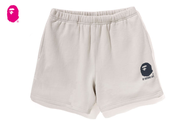 ×BAPE FB ショーツ ホワイト Lサイズ BY BATHING APE SWEAT SHORTS | bape.com