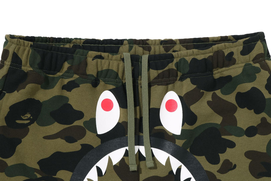 1ST CAMO SHARK SWEAT SHORTS | bape.com