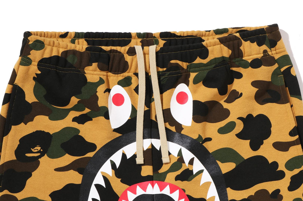 1ST CAMO SHARK SWEAT SHORTS | bape.com